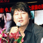 �\���E�K���z