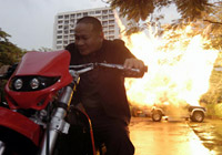 �A���e�B���b�g�E�G�[�W�F���g