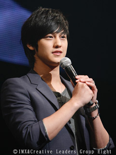 �L���E�{��