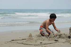 4���̏I���ɖ��J���~��