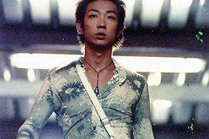 ���C�h�E�C���E�z���R���^���`����