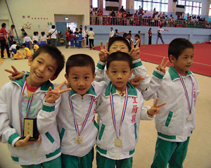 �W�����v�I�{�[�C�Y