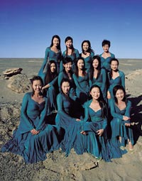 ���q�\��y�V