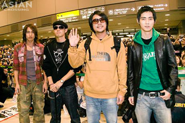 ���c�ɓ�������F4